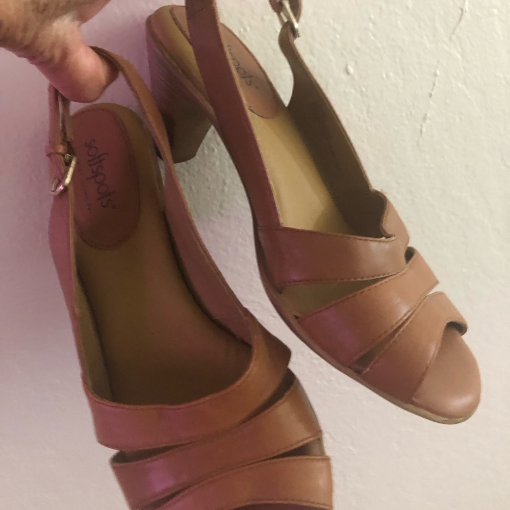 Softspots pillowtop ethnology leather upper balance man made materials